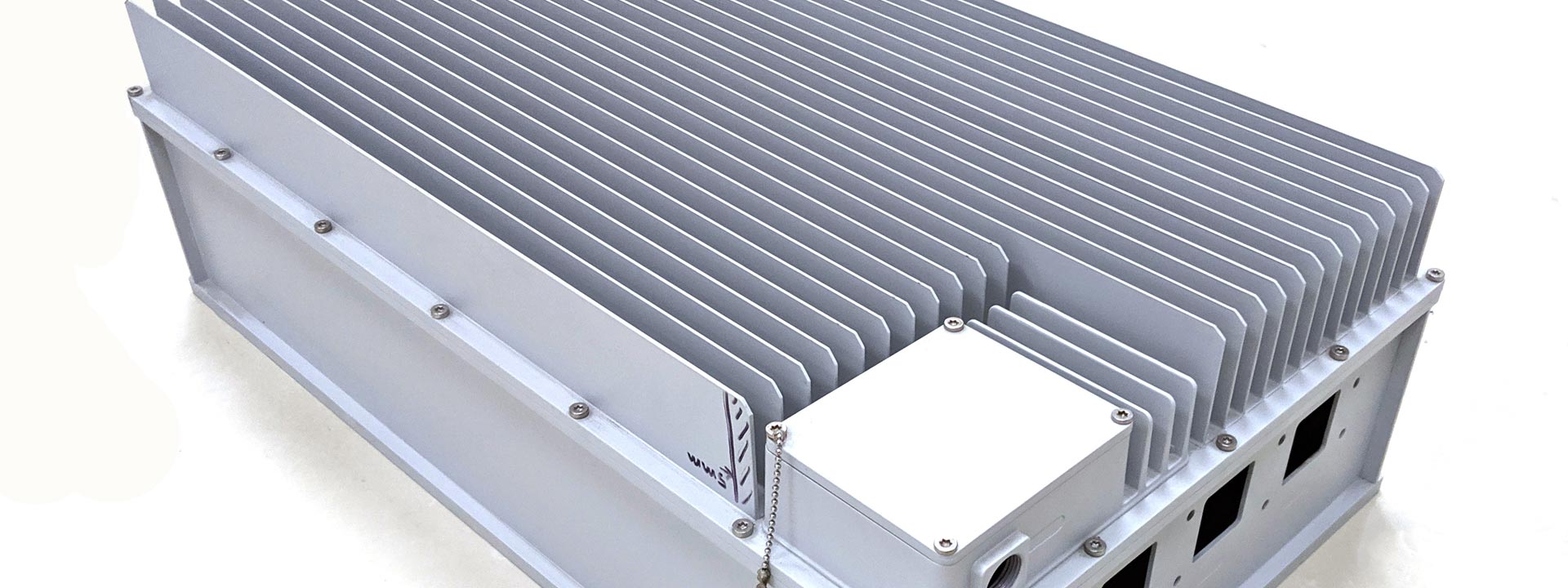 Air-Cooled-Chassis-and-Enclosures-Hero