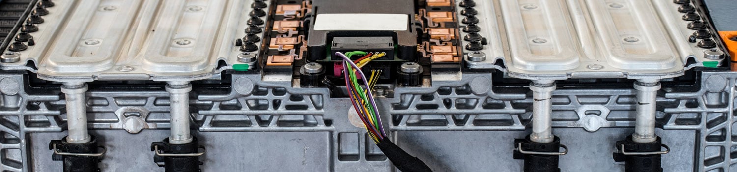 Lightweight-aluminum-liquid-cold-plates-in-EV-battery-cooling-system